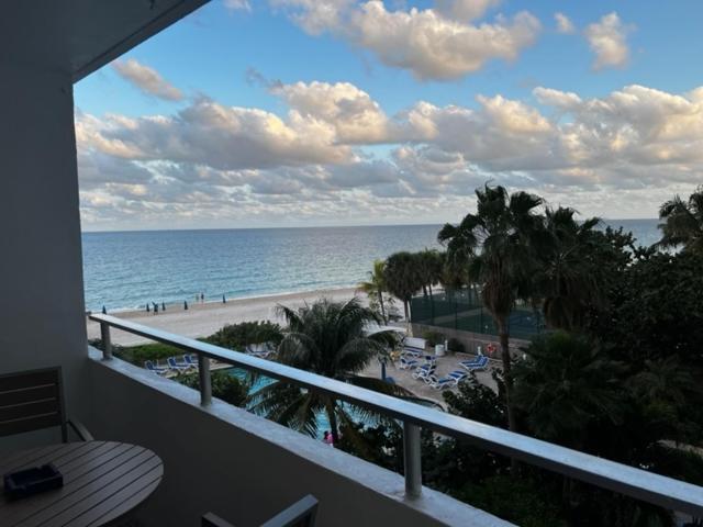 Ocean Manor Tiki Sunset Retreat Hotel Lauderdale-by-the-Sea Luaran gambar