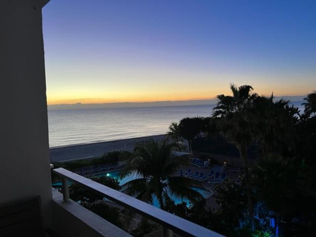 Ocean Manor Tiki Sunset Retreat Hotel Lauderdale-by-the-Sea Luaran gambar